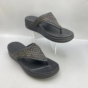 Crocs Monterey Damen-Slipper Diamant Keilabsatz 8 schwarz bequem Slipper Riemen - Bild 1 von 9