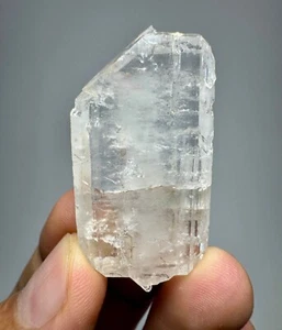 Cristal de cuarzo con hilo de la Vía Láctea de doble terminación ultra raro de 56 quilates @ PAK - Imagen 1 de 10