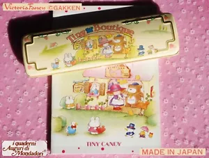 β TINY CANDY Gakken Japan 1980 VINTAGE Astuccio Latta Pencil Case + QUADERNO π - Foto 1 di 24