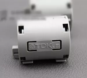 5 szt. TDK 13MM Clip On EMI RFI Filtr Zatrzask wokół rdzeni supresora ZCAT3035-1330 - Zdjęcie 1 z 5