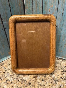 Mid-Century Wood Photo Picture Frame Rounded Corners Holds 4 X 6” - Picture 1 of 4