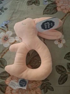 Mary Meyer Baby rosa Kitt Hase Rassel leicht zu halten 6 Zoll weicher Plüsch süß verliebt neu  - Bild 1 von 3