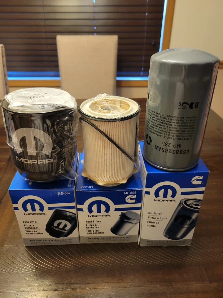 2013-2018 RAM 2500 3500 4500 5500 6.7L DIESEL OIL FUEL FILTER KIT MOPAR GENUINE Foto 1 de 4