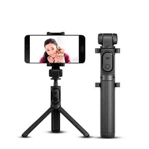Xiaomi Selfie Stick Asta Treppiede Ripiegabile Telecomando Bluetooth Nero - Foto 1 di 4