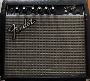FENDER FRONTMAN 15G, FENDER AMPLIFIER, FENDER AMP, 15 WATT PLUS ALL LEADS - Picture 1 of 3
