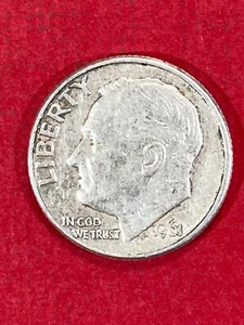 1961 D United States 10 Cent Silver Coin Circulated - Picture 1 of 2