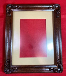 Vintage geschnitzter brauner Holzrahmen Glas mit Matte hält 8"x10" oder 5"x7" hängt ohne Rückseite - Bild 1 von 21