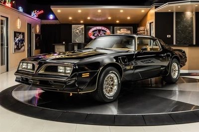 1978 Pontiac Firebird Trans Am Y82 SE - Изображение 1 из 4