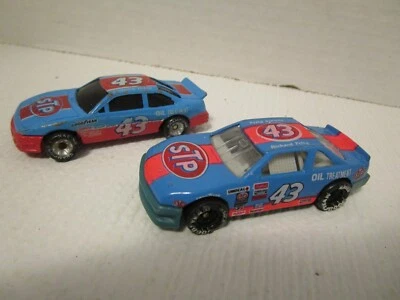 Richard Petty 1990 STP 1/64 Scale #43 Racing Champions Diecast Cars Set of 2 - Image 1 of 4