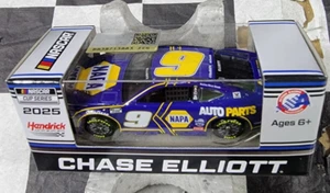 Chevrolet ZL1 LE CX92565NAPCL Chase Elliott #9 NAPA (azul) 2025 escala 1:64 - Imagen 1 de 6