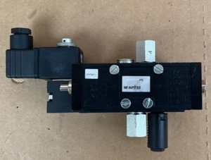Vapor Bus International Valve Solenoid P/N 5992088700 - Picture 1 of 6