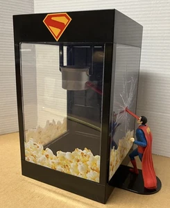 NEU Superman Film 2025 Regal exklusiver Heat Vision Popcorn Eimer Sammlerstück - Bild 1 von 14