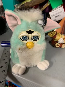 1999 Tiger Furby mintgrün / blau weißer Bauch - getestet - funktioniert - gebrochenes Ohr - Bild 1 von 12