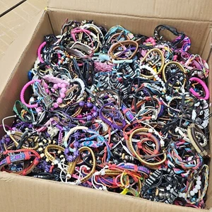 WHOLESALE Party Bag Fillers JOB LOT Bracelets Favours Children's CHOOSE QUANTITY - Picture 1 of 5