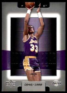 2003-04 UD FINITE KAREEM ABDUL-JABBAR /1999 LOS ANGELES LAKERS #78 PARALLELO - Foto 1 di 2