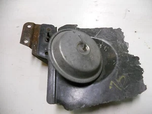  Corvette  C-3 OEM 69-82 Fresh air Plenum door flapper with vacuum vacuum pod - Picture 1 of 2