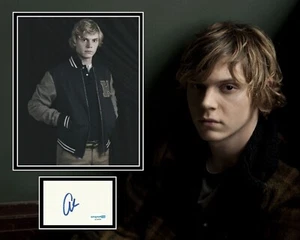 EVAN PETERS SIGNIERTE AMERICAN HORROR STORY FOTOHALTERUNG AUCH ACOA - Bild 1 von 1