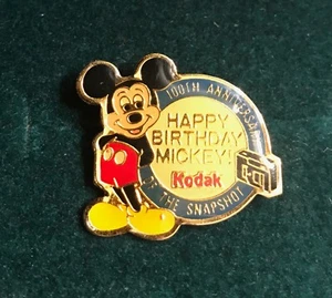 MICKEY MOUSE 60. GEBURTSTAG KODAK 100TH ANNIV. PIN '88 - Bild 1 von 2