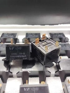 1Pz TAKAMISAWA VF12HU Relè di Alimentazione 12VDC 4Pin #W8* - Foto 1 di 4