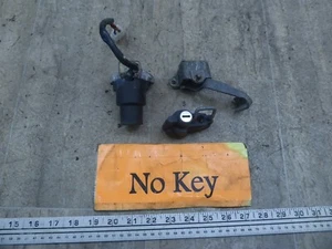 1982 Yamaha XS650S XS650 Y634-1) ignition switch latch lock set no key - Picture 1 of 12