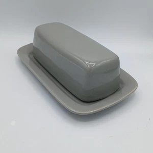 10 Strawberry Street Gray Butter Dish w/ Cover Dishwasher & Microwave Safe - Picture 1 of 11
