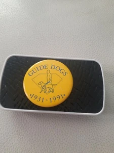 Guide Dogs 1991 Vintage Badge - Foto 1 di 3