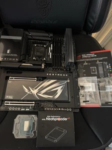 Intel Core Ultra 9 285K Combo Asus Z890 Extreme New! - Afbeelding 1 van 7