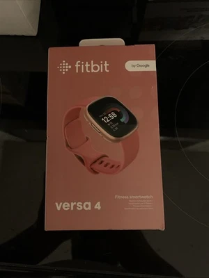 Fitbit Versa 4 Fitness Reloj Inteligente Cobre Rosa Aluminio Estuche Rosa Banda Arena ¡NUEVO! Foto 1 de 4