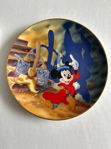 Disney Fantasia Movie Collector Plate Mickey's Sorcerer's Apprentice - Picture 1 of 4