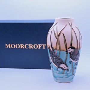 Moorcroft Pied Wagtail 13.5cm Vase Boxed Excellent Condition - Picture 1 of 21