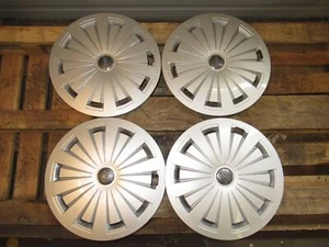Audi A4 B9 8W - 16 pulgadas tapacubos originales 8W0601147 para llantas de aluminio - Imagen 1 de 12
