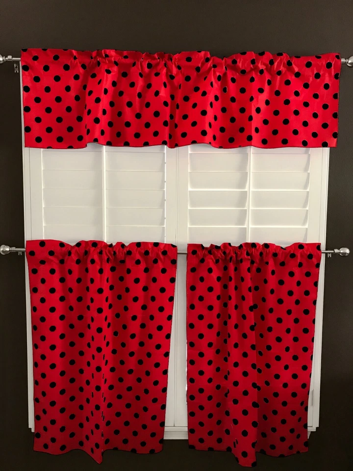 Juego de cenefa de cocina/ventana de nivel con estampado de lunares/manchas de polialgodón de 3 piezas Foto 1 de 1