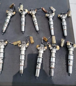 OEM International DT466E, DT570E Diesel Engine Fuel Injector 5010658R92 - Picture 1 of 6