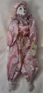 NUEVA MUÑECA DE PORCELANA ARLEQUÍN DE LOS AÑOS 90 MACY EN EMBALAJE DE FÁBRICA - Imagen 1 de 5