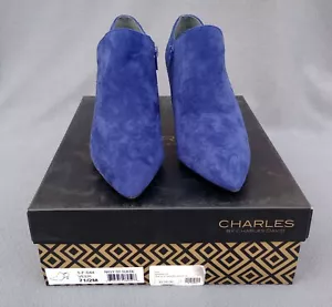 CHARLES by CHARLES DAVID Women's Veer Navy Blue Suede Boots Shoes, size 7.5, NEW - Picture 1 of 10