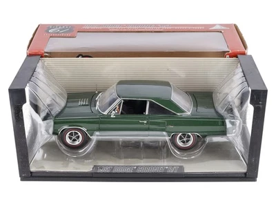 Highway 61 50282 1:18 Scale Green 1967 Dodge Coronet R/T Die-Cast Collectibles - Image 1 of 4