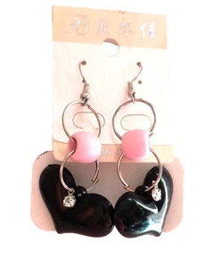 New with Tags Women's Dangle/Drop Earrings Acrylic Black Hearts Pink Beads 2.25" - Picture 1 of 17