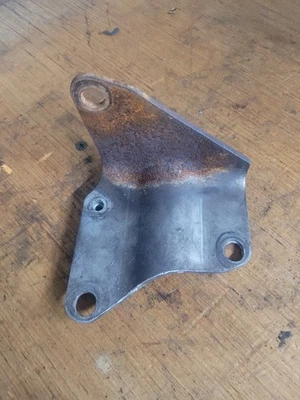 Кронштейн поддержки турбонаддува для 07–12 Mazda CX-7 2.3 - Изображение 1 из 2