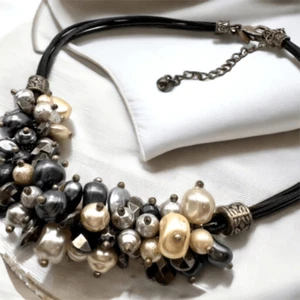 Chico’s Stunning Cluster Pearls Choker Collar Leather Cord Necklace gray bib - Picture 1 of 11