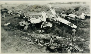 RARE WWII Japanese Plane Crash Zero Fighter South Pacific Original Photo - Picture 1 of 3