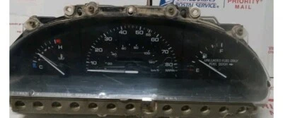 Cuadro de instrumentos velocímetro Ford Tempo 1988 89 1991 OEM F03F10K843AA Foto 1 de 3