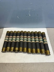 RELIANCE ECSR-1-4/10 FUSES (LOT OF 11) 600V NOS TEST GOOD FREE SHIPPING - Picture 1 of 4