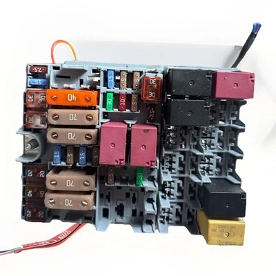 Módulo de relé caixa de fusíveis motor Jeep Renegade 2015-2023 51987784 fabricante de equipamento original - Imagem 1 de 4