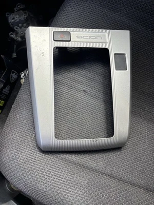 2010 Scion xB радио отделка приборной панели ободок с опасности переключатель OEM - Изображение 1 из 2