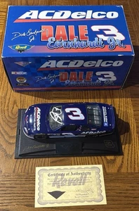 Revell Dale EARNHARDT JR #3 AC Delco Monte Carlo pressofuso 1:24 autografato - Foto 1 di 6