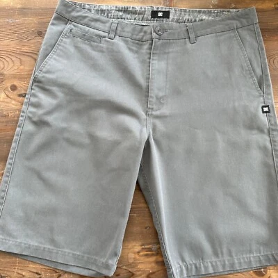 Pantalones Cortos Chinos Informales De Colección DC Para Hombre Talla 36" Gris - Increíble Estado Foto 1 de 4