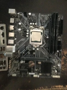 GIGABYTE H310M A 2.0 + I5-9600K + 16GB Ram + IOShield - Zdjęcie 1 z 3