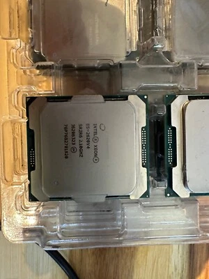 Intel Xeon E5-2620 V4 2.1GHz Octa-Core (CM8066002032201) Processor - Image 1 of 3