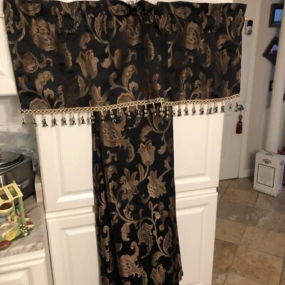 Par de 2 cenefas a juego JC Penney de panel de cortina floral jacobeo dorado negro 52x96 Foto 1 de 4