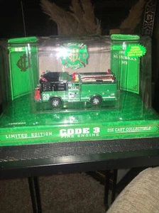 Code 3 Collectibles *ST. PATRICK'S DAY CHICAGO LUVERNE PUMPER #28* 1:64 (NEW) - Picture 1 of 5